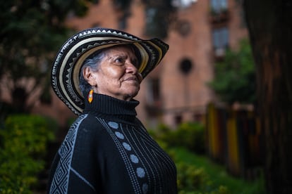 Catalina Pérez, congresista campesina posa para un retrato, en Bogotá, el 24 de abril de 2023.