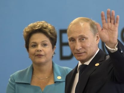 Putin e Rousseff durante a c&uacute;pula dos BRICS.