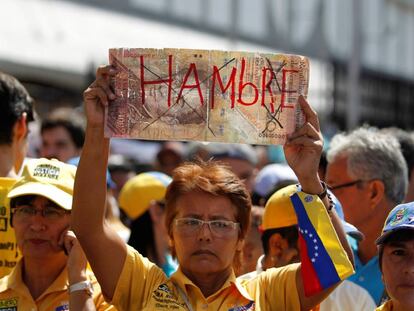 Los venezolanos salieron a las calles en Caracas para protestar.