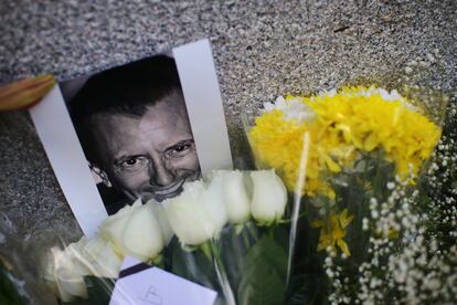 Una ofrenda en Polanco al restaurantero francés, Baptiste Lormand, asesinado en México.