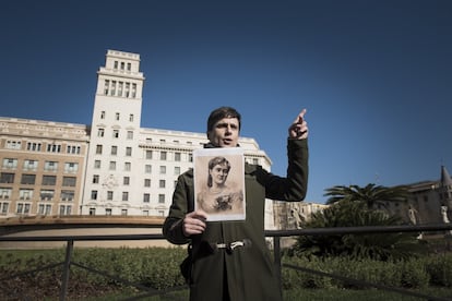 La plaça de Catalunya és una de les parades de la ruta.