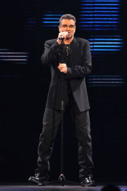 George Michael, durante una actuación.