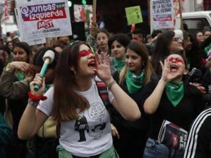 Manifestación a favor de la ley del aborto el miércoles 8 de agosto frente al Senado de Argentina.