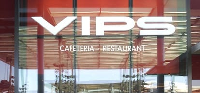 Entrada a un restaurante de Vips.