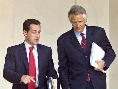 Nicolas Sarkozy y Dominique de Villepin, el 1 de septiembre de 2004 en París.