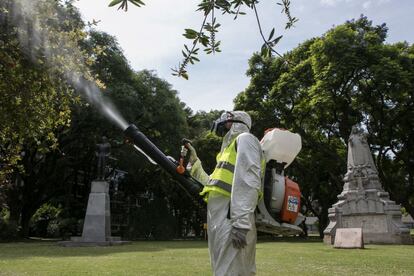 Las fumigaciones se realizan en el corazón mismo de Buenos Aires.