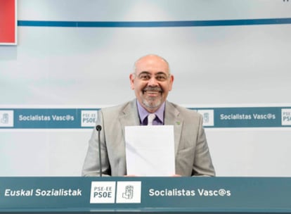 Un sonriente José Antonio Pastor, antes de iniciar su rueda de prensa, ayer en Bilbao.