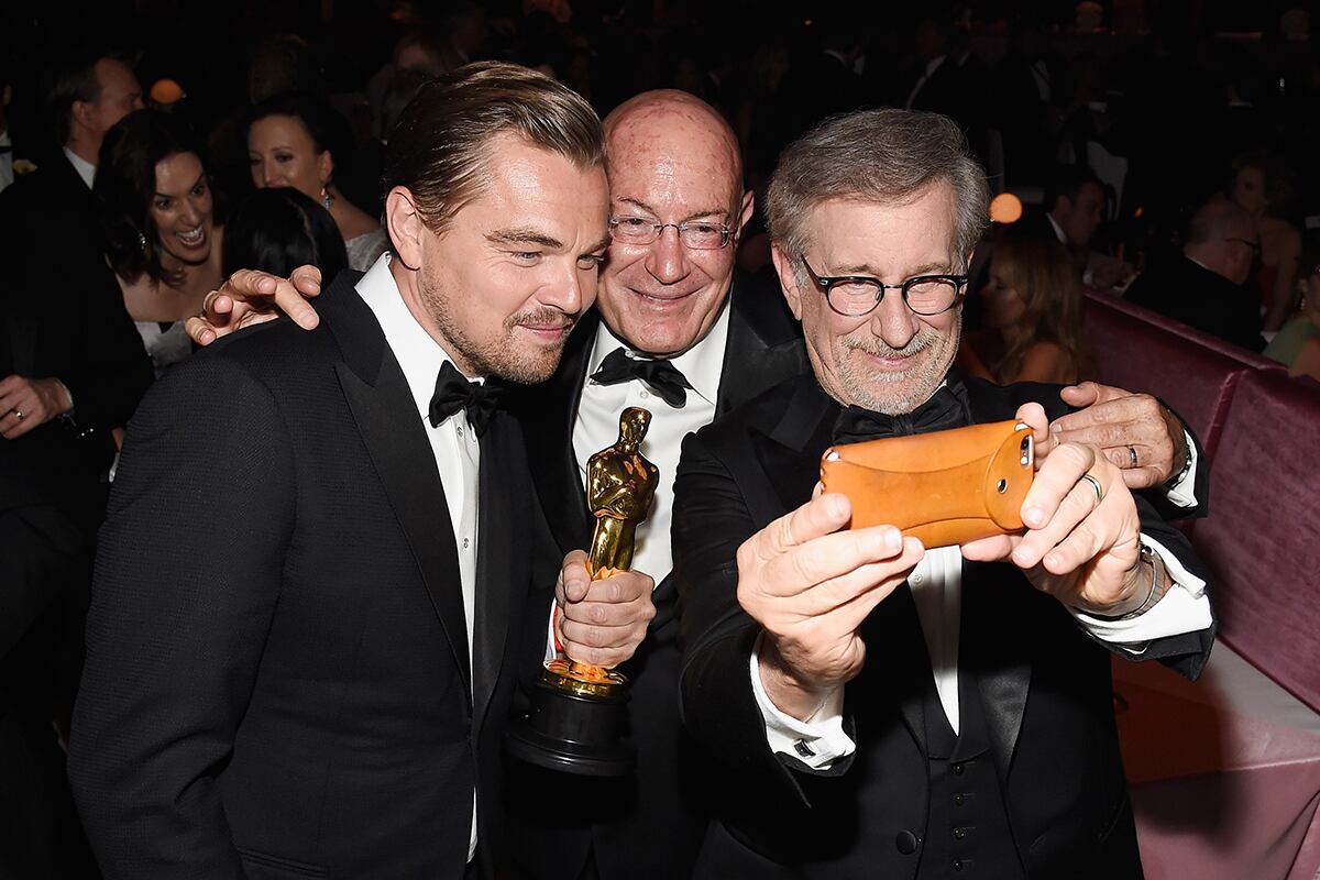 Si hasta el mismísimo Steven Spielberg te pide un ‘selfie’, es que debes ser muy, muy grande.