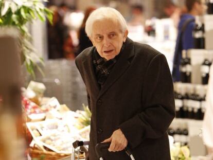 Cornelius Gurlitt, en un supermercado de Munich, el 8 de noviembre.