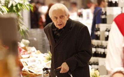 Cornelius Gurlitt, en un supermercado de Munich, el 8 de noviembre.