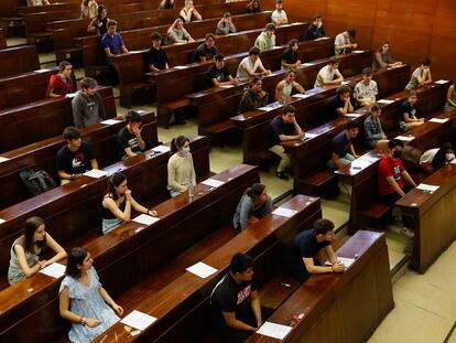 Examen de Selectividad en la Facultad de Derecho de la Universidad Complutense de Madrid.