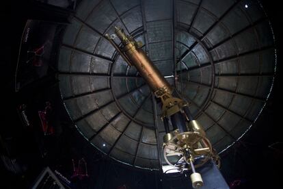 El telescopio Merz, construido en 1875, en el observatorio de Quito.