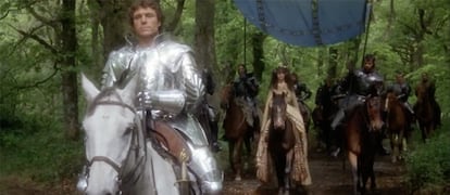 Lancelot y Ginebra en un fotograma de 'Excalibur', de John Boorman, película de 1981.