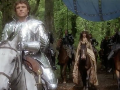 Lancelot y Ginebra en un fotograma de 'Excalibur', de John Boorman, película de 1981.