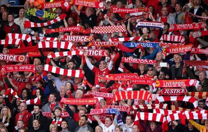 Seguidores del Liverpool en Anfield.