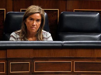 La diputada del PP Ana Mato, en el Congreso. 