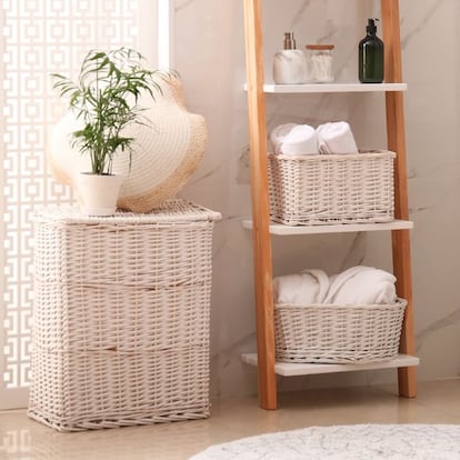 Estantería de escalera de tres niveles para baño hecha de bambú y plegable