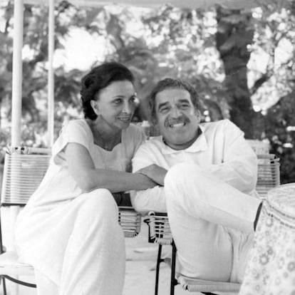 María Luisa Elío con Gabriel García Márquez