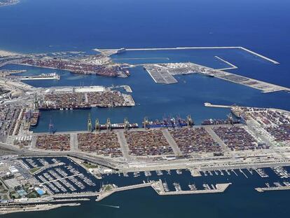 Vista aérea del puerto de Valencia.