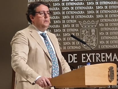 El consejero de Sanidad y Servicios Sociales de la Junta de Extremadura, José María Vergeles.