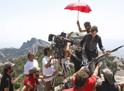 El equipo de la película, en Montserrat.