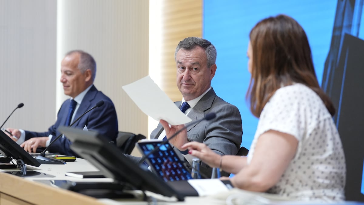 La brecha de la cotización del Sabadell respecto a la oferta del BBVA sube  a un récord del 11,29% | Mercados Financieros | Cinco Días