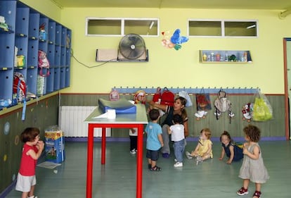 Inicio de la jornada en una escuela infantil de Barcelona.