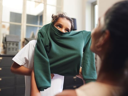 Elegir la ropa es una de las formas que tienen los niños de expresar su autonomía y reivindicarse como diferentes de sus progenitores.