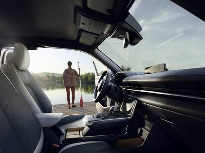 Interior del Mazda MX-30 eléctrico.