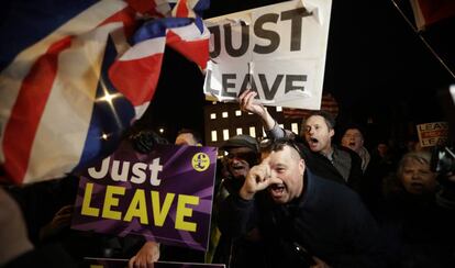 Manifestantes pro Brexit en Londres, el miércoles.