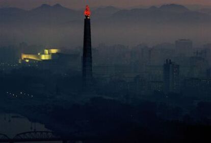 La torre de Juche, en honor de Kim II Sung, en Pyongyang.