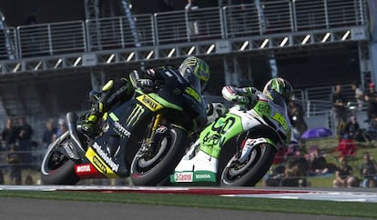 Bautista, izquierda, rueda junto a Crutchlow en el circuito de Las Am&eacute;ricas.