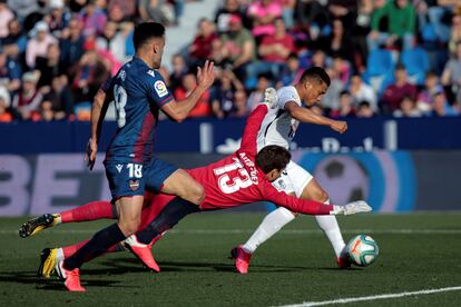 Machís marca el empate ante el Levante.