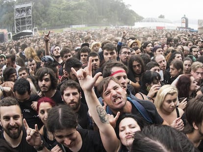 Ambiente de público en el festival Resurrection Fest en Viveiro (Lugo).