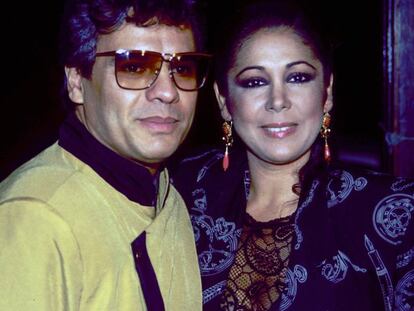 Juan Gabriel, con Isabel Pantoja.