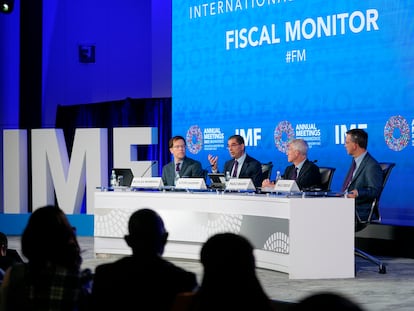 Vitor Gaspar durante la presentación del informe fiscal del FMI.