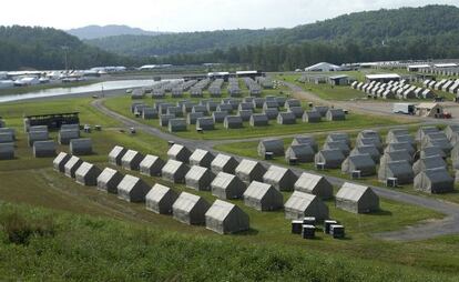Las tiendas donde dormirán los miembros durante la Jamboree en Virginia Occidental.