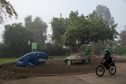 El parque Juan XIII en la comuna de ñuñoa, Santiago, Chile.