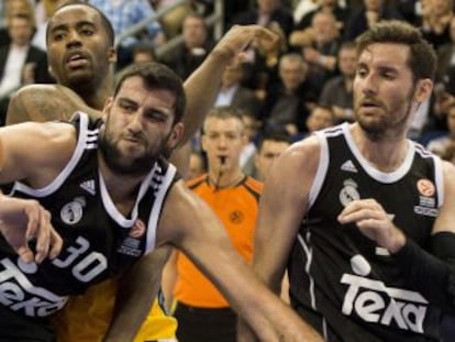 Bourousis y Rudy ante McLean, en Berlín.