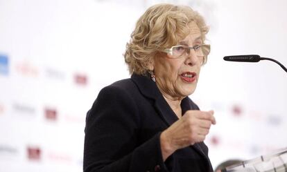 Carmena durante el desayuno informativo. 