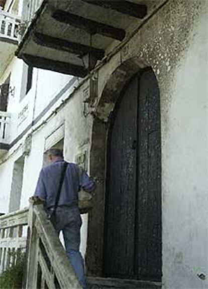 Fachada de la casa de la concejal socialista Antonia Landa.