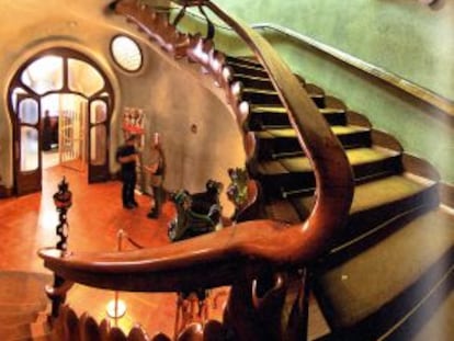 Escalera de acceso al piso noble de la Casa Batlló de Barcelona.