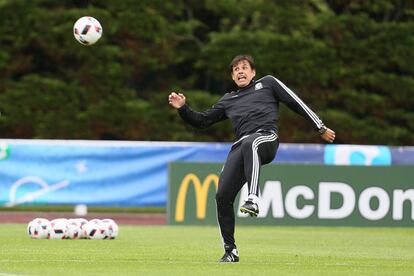 Coleman, durante el entrenamiento con Gales.