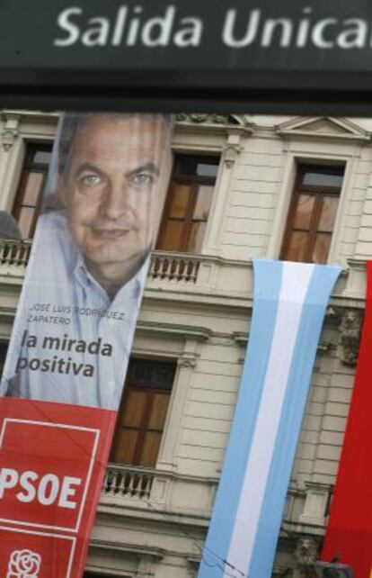 Propaganda electoral socialista en un edificio de Buenos Aires para las generales de 2008