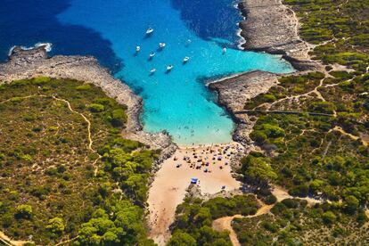 La caleta de Es Talaier, en Menorca (Islas Baleares).