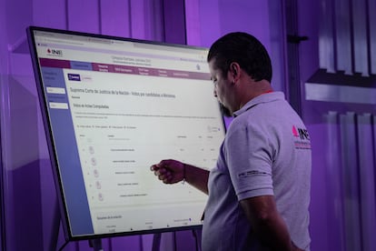 El Instituto Nacional Electoral, en Ciudad de México, durante la jornada de las elecciones judiciales, el 1 de junio de 2025.