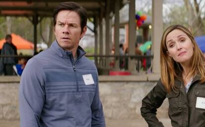 Mark Wahlberg y Rose Byrne, en 'Familia al instante'.