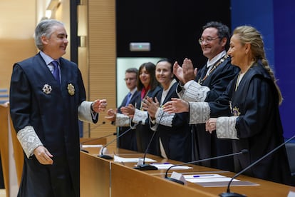 El fiscal general del Estado, Álvaro García Ortiz (2º d), preside el acto de toma de posesión de José Francisco Ortiz Navarro (i) como nuevo fiscal superior de la Fiscalía de la Comunitat Valenciana.