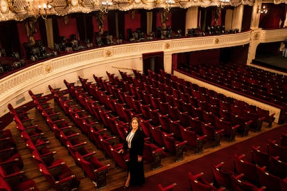 Carmen Gloria Larenas en el Teatro Municipal de Santiago.