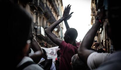 Imagen de archivo de unos manifestantes en Barcelona contra el 